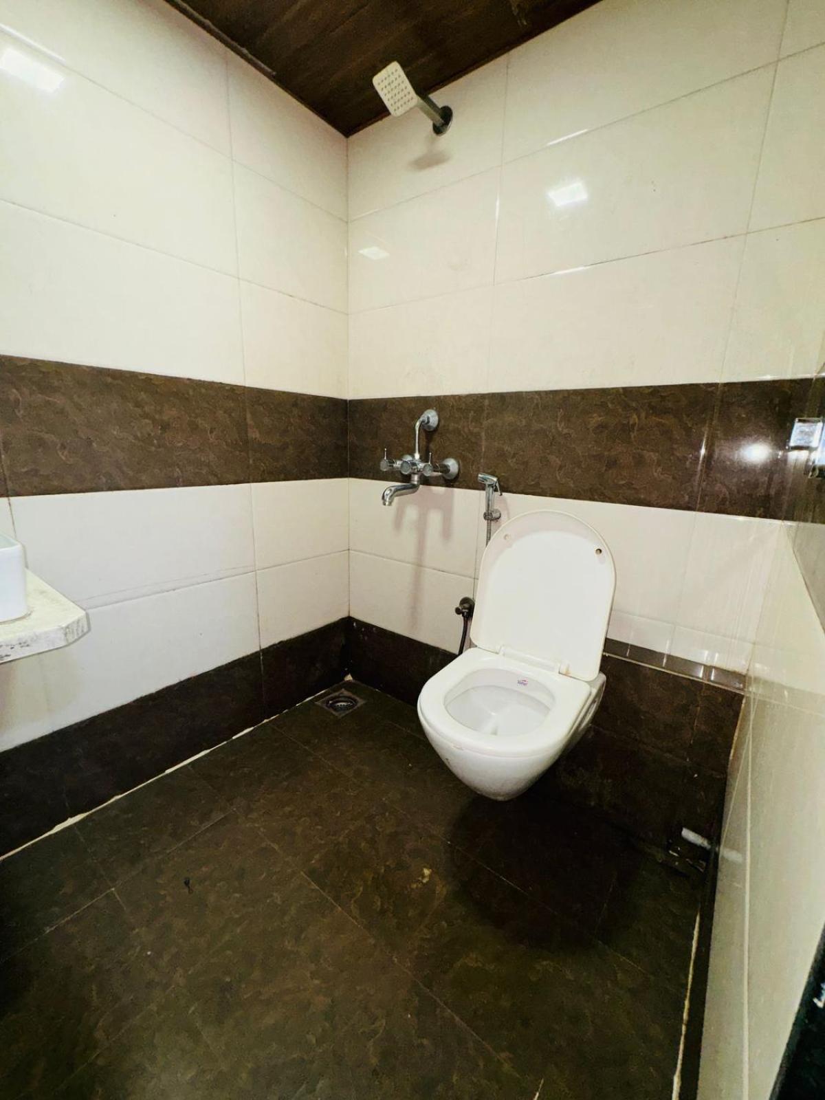 Hotel Artusinn Midc Andheri East Мумбаи Экстерьер фото